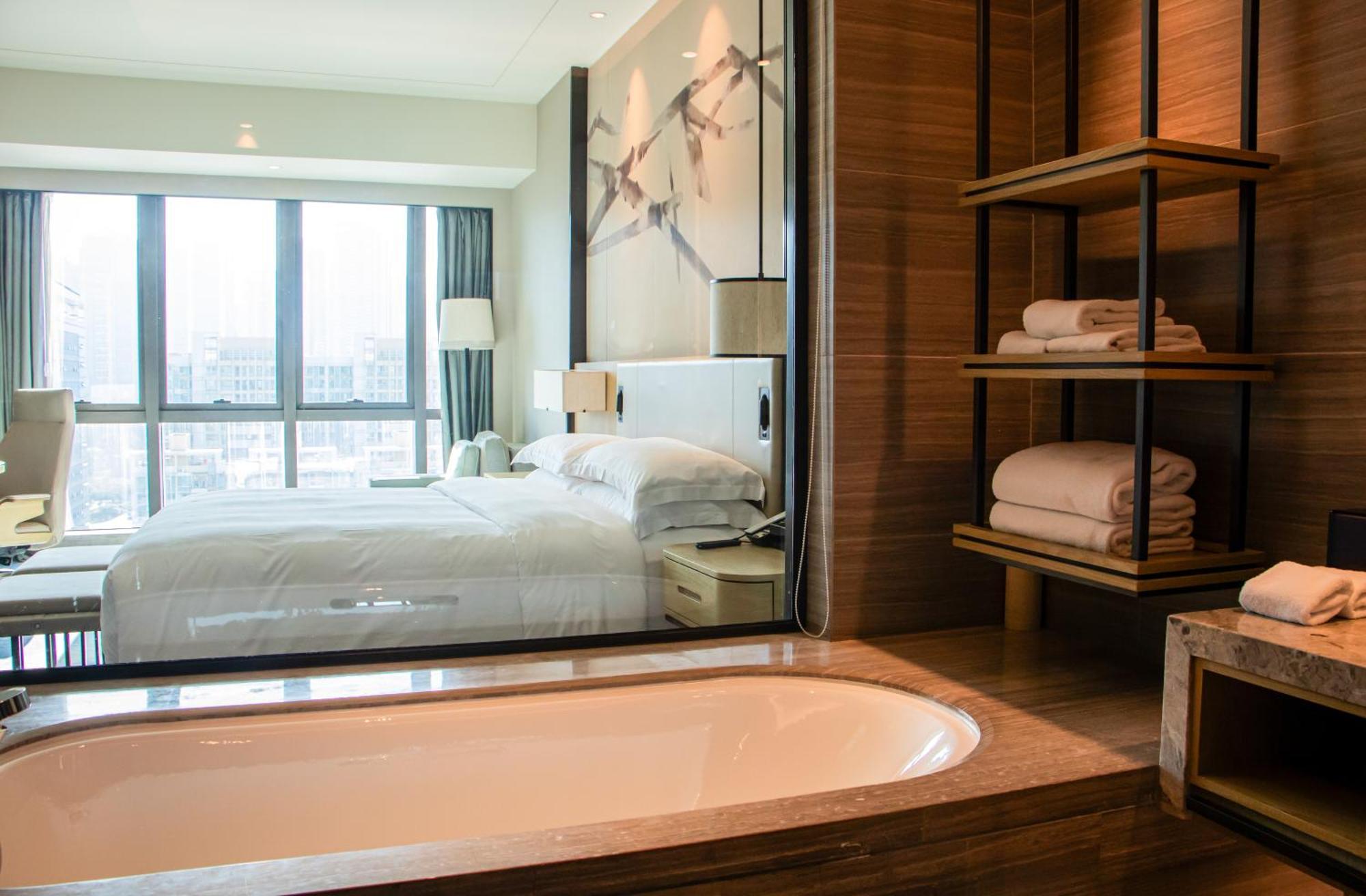 Doubletree By Hilton Hotel Shenzhen Longhua, Near Huawei, Foxcnn, Shenzhen North Railway, Uniwalk & Uniworld Shopping Mall, Sam'S Club Экстерьер фото