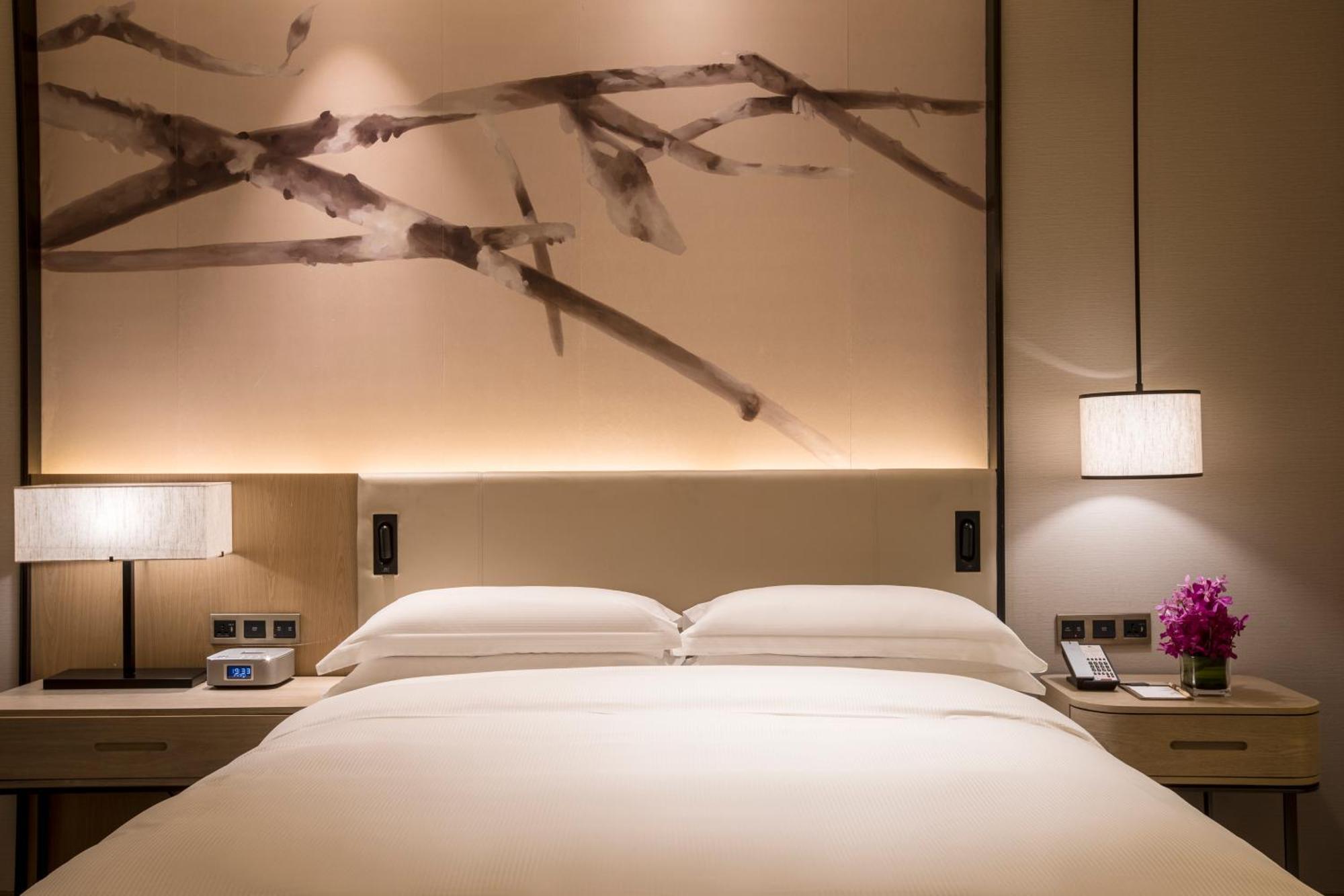 Doubletree By Hilton Hotel Shenzhen Longhua, Near Huawei, Foxcnn, Shenzhen North Railway, Uniwalk & Uniworld Shopping Mall, Sam'S Club Экстерьер фото