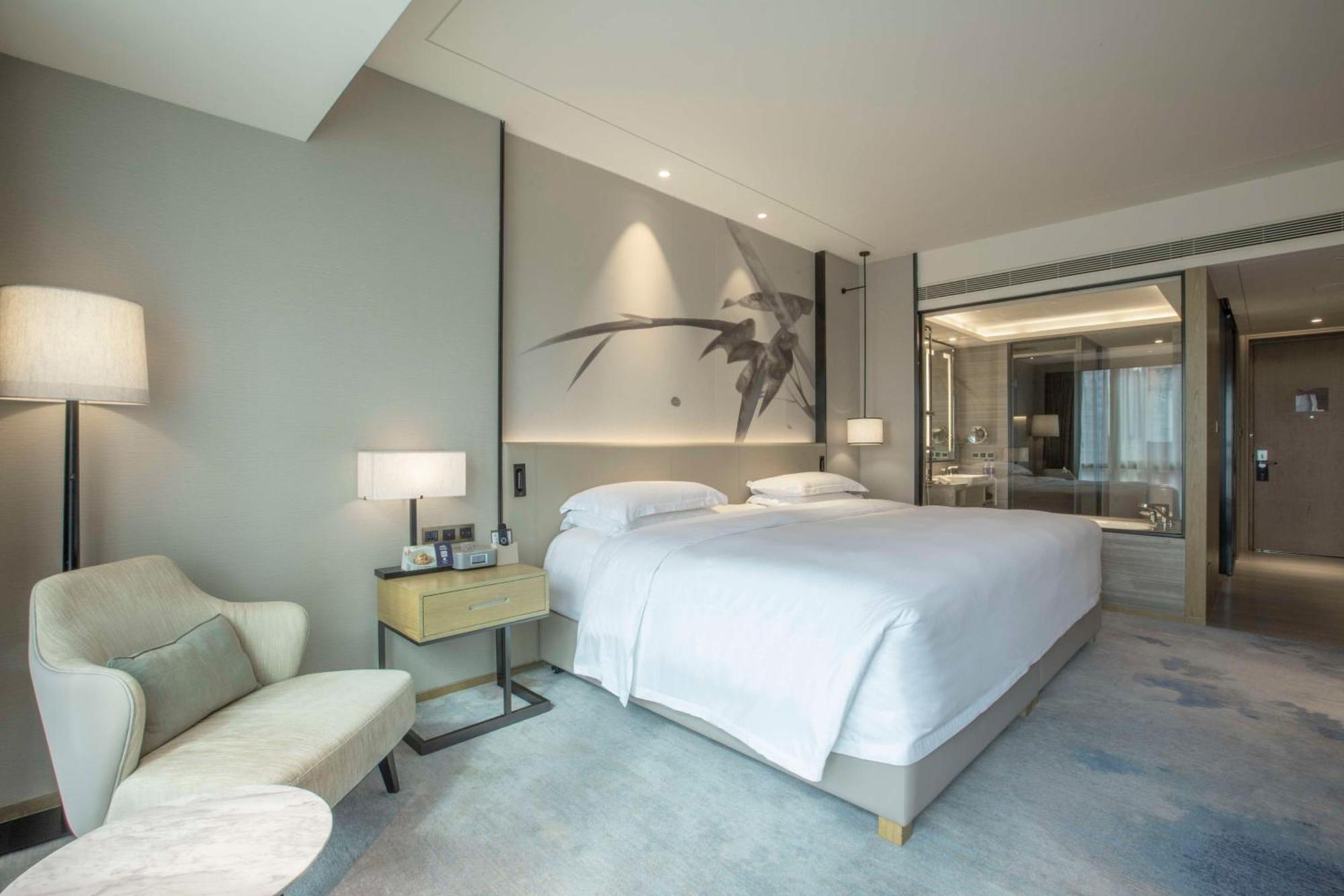 Doubletree By Hilton Hotel Shenzhen Longhua, Near Huawei, Foxcnn, Shenzhen North Railway, Uniwalk & Uniworld Shopping Mall, Sam'S Club Экстерьер фото